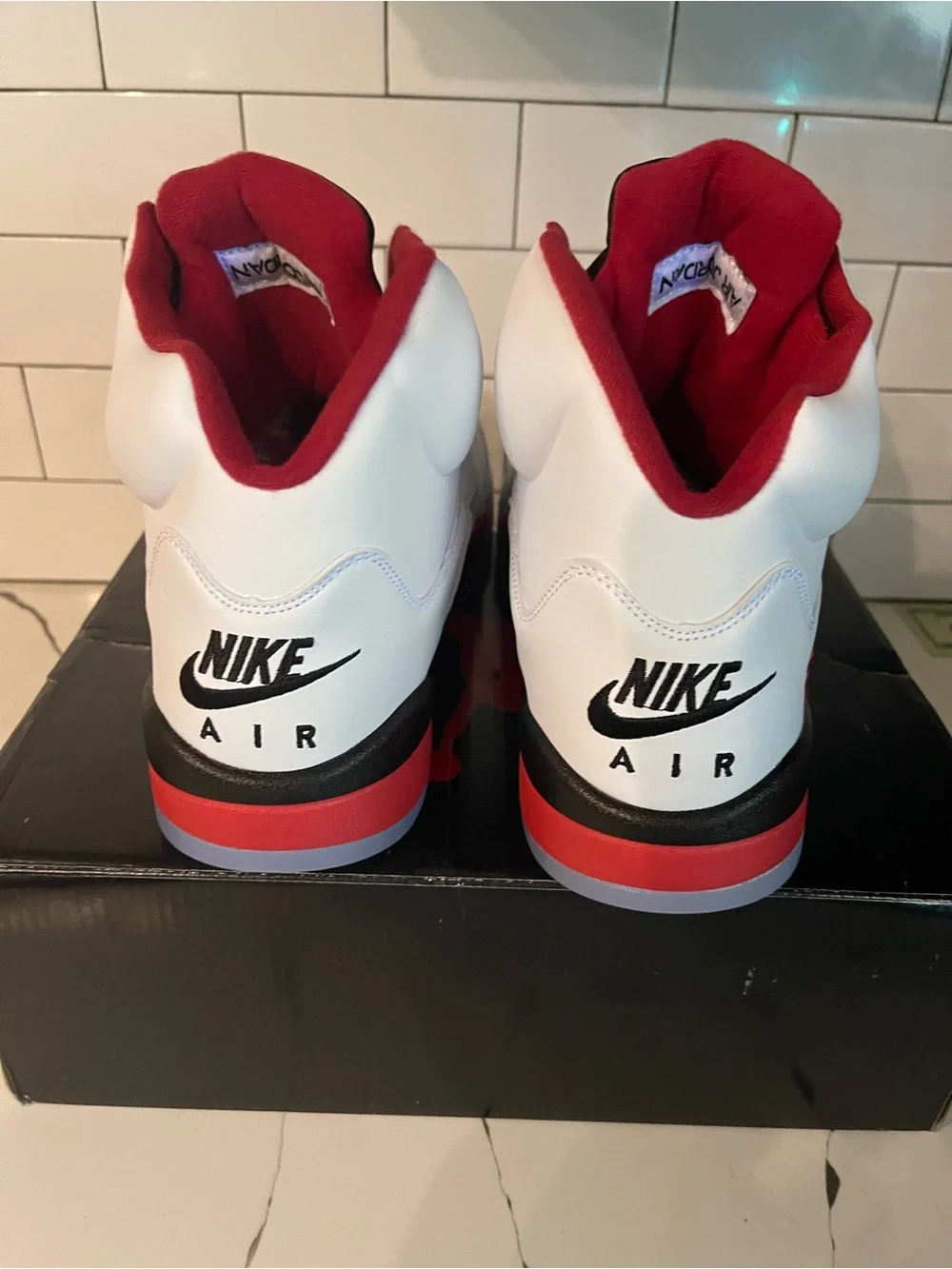 Mens Retro 5 Fire Red Size 13.